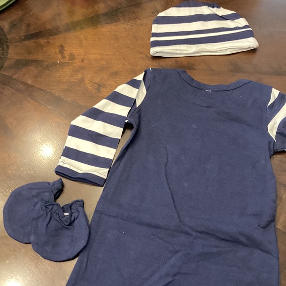 NWOT Navy & White Little Brother outfit w/ hat and mittens 3-6 months - Picture 4 of 6